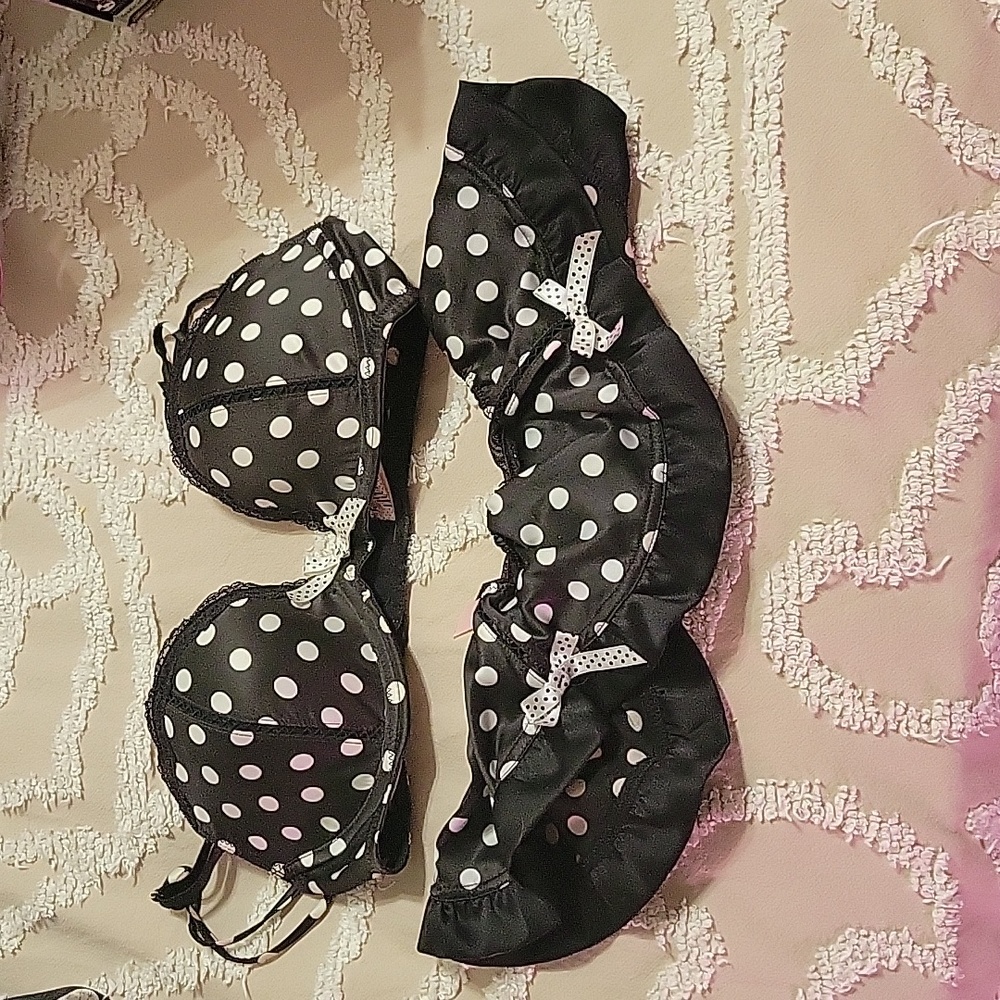 Lingerie set VS